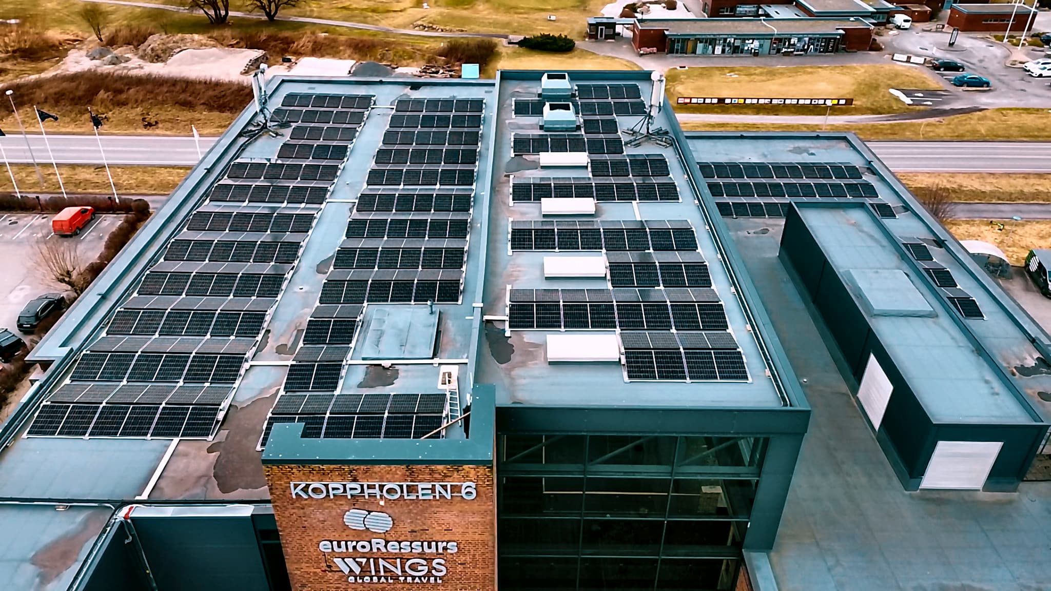 Koppholen 6 i Sandnes — ny energisentral med solceller og varmepumpe levert av RK Tekniske